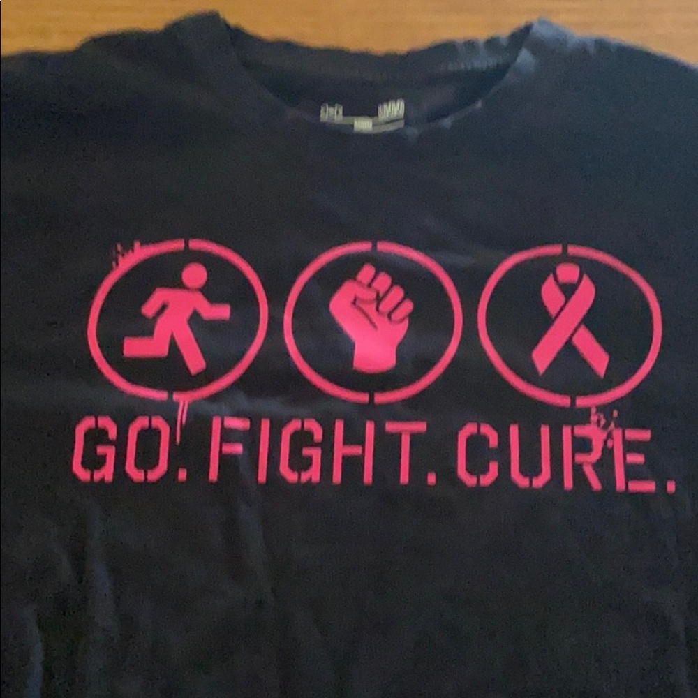 Under armour  Brest cancer shirt only worn once